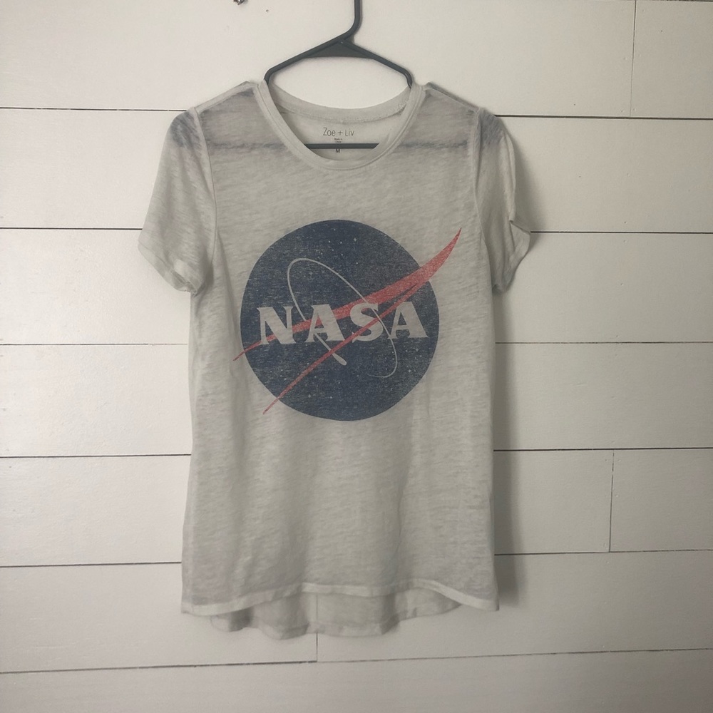 NASA graphic tee- medium